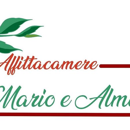 Con Mario E Almerina Frascara Εξωτερικό φωτογραφία